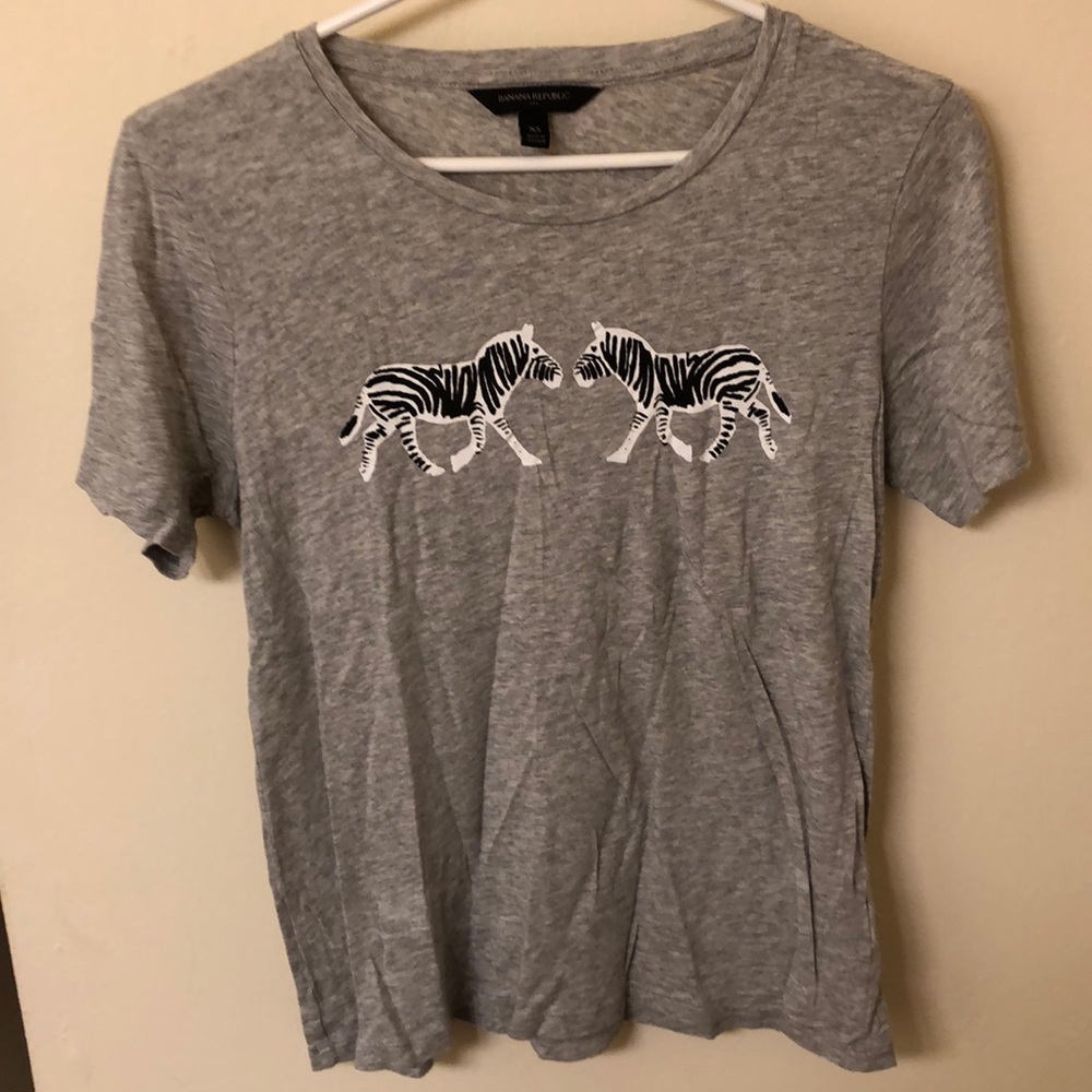 Grey T-shirt with Zebras